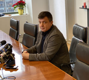 David Datuna at a press conference on Dec. 9, 2019. (Ken Kurson)